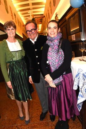 Petra Reinbold Wirtin Clemens Stefanie Baumgaertner CSU Buergermeister Kandidat Muenchen 18.02.2026 Zum Franziskaner Aschermittwoch Fischessen Foto Muenchen