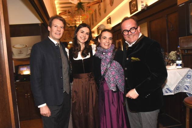 Matthias Reinbold Wirt Antonia Mueller Stefanie Clemens Baumgaertner CSU Buergermeister. Kandidat Muenchen 18.02.2026 Zum Franziskaner Aschermittwoch Fischessen Foto Muenchen