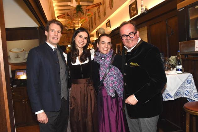 Matthias Reinbold Wirt Antonia Mueller Stefanie Clemens Baumgaertner CSU Buergermeister. Kandidat Muenchen 18.02.2026 Zum Franziskaner Aschermittwoch Fischessen Foto thaler Muenchen