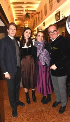 Matthias Reinbold Wirt Antonia Mueller Stefanie Clemens Baumgaertner CSU Buergermeister. Kandidat Muenchen 18.02.2026 Zum Franziskaner Aschermittwoch Fischessen Foto Muenchen
