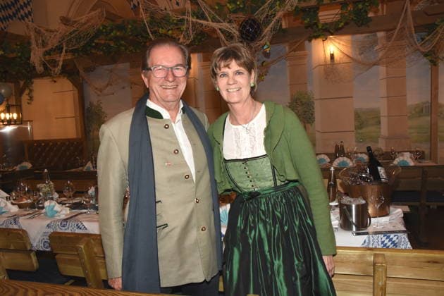 Thomas Haffa Unternehmer Petra Reinbold Wirtin Muenchen 18.02.2026 Zum Franziskaner Aschermittwoch Fischessen Foto Muenchen