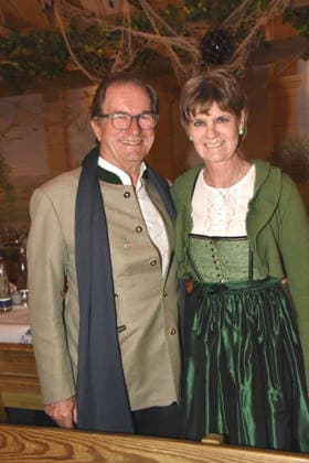 Thomas Haffa Unternehmer Petra Reinbold Wirtin Muenchen 18.02.2026 Zum Franziskaner Aschermittwoch Fischessen Foto Muenchen