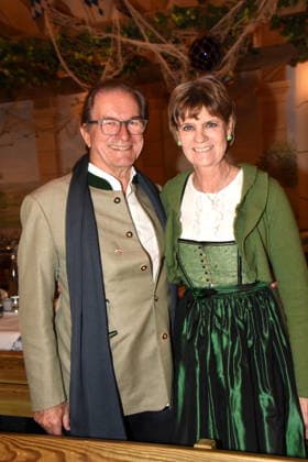 Thomas Haffa Unternehmer Petra Reinbold Wirtin Muenchen 18.02.2026 Zum Franziskaner Aschermittwoch Fischessen Foto Muenchen