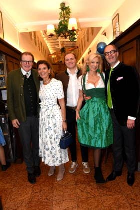 Franz Georg Birgit Strauss Max Dietl Sohn Inge Max Dietl Modehaus Muenchen 18.02.2026 Zum Franziskaner Aschermittwoch Fischessen Foto Muenchen