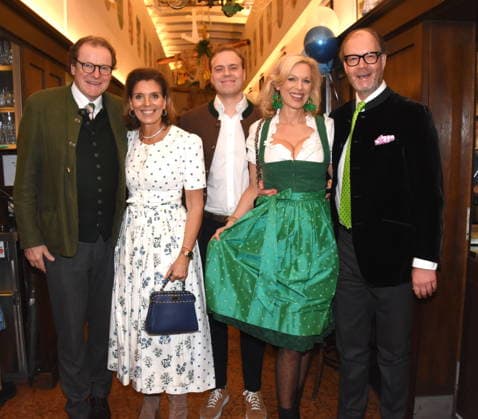 Franz Georg Birgit Strauss Max Dietl Sohn Inge Max Dietl Modehaus Muenchen 18.02.2026 Zum Franziskaner Aschermittwoch Fischessen Foto Muenchen
