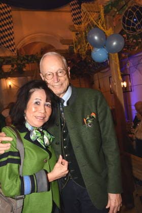 Soo Leng Kuchenreuther Prof Dr. Hartmut H.Kunstmann Muenchen 18.02.2026 Zum Franziskaner Aschermittwoch Fischessen Foto Muenchen