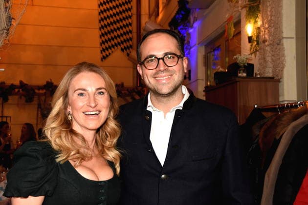 Stephanie Hasse Rechtsanwaeltin Thomas Mang Architekt Sohn von Prof Dr. med Werner Mang Muenchen 18.02.2026 Zum Franziskaner Aschermittwoch Fischessen Foto Muenchen