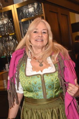 Marion Kueffer Muenchen 18.02.2026 Zum Franziskaner Aschermittwoch Fischessen Foto Muenchen