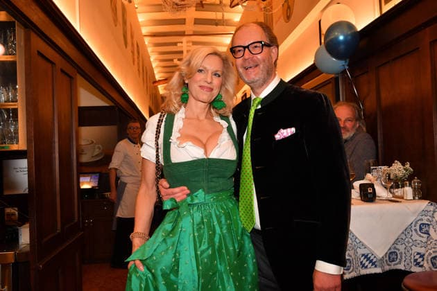 Max Dietl mit Ehefrau Aschermittwoch Fischessen Zur Franziskaner München ( 18. Februar 2026
