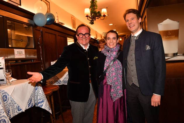 Clemens Baumgärtner mit Ehefrau Stefanie und Matthias Reinhold Aschermittwoch Fischessen Zur Franziskaner München ( 18. Februar 2026