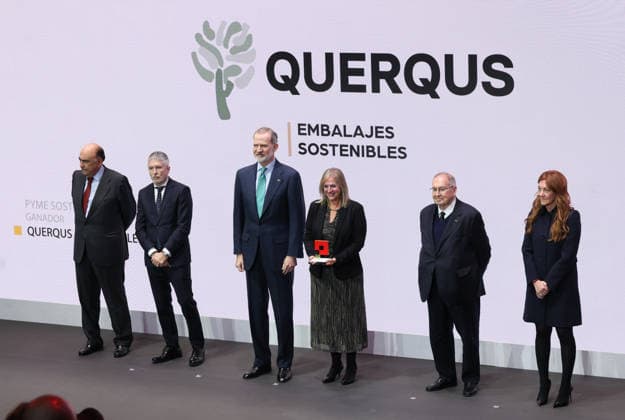Felipe VI presides over the presentation of the 9th edition of the National SME of the Year Award I D The president of Santander Spain, Luis Isasi the Minister of the Interior, Fernando Grande Marlaska King Felipe VI the representative of the award winner QUERQUS the president of the Spanish Chamber of Commerce, José Luis Bonet, and the CEO of PRISA Media, Pilar Gil, during the presentation of the 9th edition of the National SME of the Year Award, on February 19, 2026, in Madrid Spain The National SME of the Year Award is an award that recognizes the work of small and medium-sized Spanish companies and their initiatives in internationalization, innovation, digitization, training and employment, and sustainability 19 FEBRUARY 2026 Marta Fer Copyright: xMartaxFernandezx 7305794