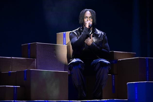 MALMÖ, SWEDEN 20260219 Felix Manu with the contribution Hatar att jag älskar dig on stage in Malmö Arena at Thursdays rehearsal for round 3 of Melodifestivalen 2026 MALMÖ SWEDEN x50090x  Copyright: xJohanxNilsson TTx MELODIFESTIVALEN 2026 MALMÖ REPETITIONER 5-H4wCir-U4