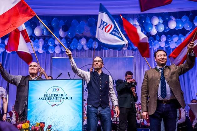 18.02.2026, Linz, AUT, Unterwegs in Oberösterreich, Politischer Aschermittwoch der FPÖ, FPOE, im Bild Bundesparteiobmann, Herbert Kickl, FPÖ, FPOE, Landesrat Manfred Haimbuchner, FPOE, Landesparteiobmann, *** 18 02 2026, Linz, AUT, On the road in Upper Austria, Political Ash Wednesday of the FPÖ, FPOE, pictured