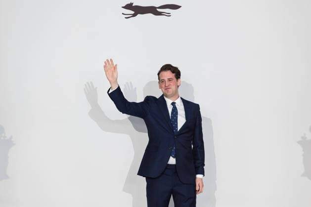 Paul Costelloe AW26 Show at London Fashion Week LONDON, UNITED KINGDOM - FEBRUARY 19: Creative Director William Costelloe, son of the late designer Paul Costelloe, poses on the runway after the Autumn Winter 2026 show at London Fashion Week in London, United Kingdom on February 19, 2026. Wiktor Szymanowicz Anadolu London United Kingdom. Editorial use only. Please get in touch for any other usage.  Copyright: x2026xAnadoluxWiktorxSzymanowiczx