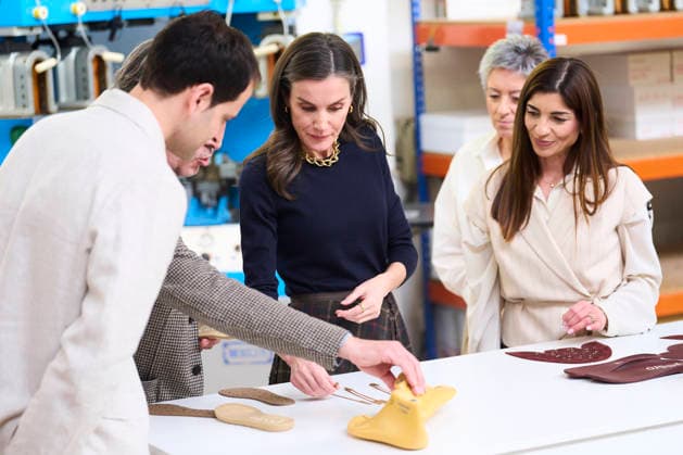 Queen Letizia visits the facilities of the shoe company Pedro Garcia Queen Letizia of Spain visits the facilities of the shoe company Pedro Garcia for the company s 100th anniversary on February 19, 2026 in Elda, Spain Photo by IMAGO MPG Elda Pedro Garcia facilities Comunidad Valenciana Spain  Copyright: xMPGx