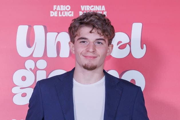 News - Photocall - UN BEL GIORNO Leon Castagno attends the photocall of the movie UN BEL GIORNO on February 19, 2026 at Cinema Barberini, Rome, Italy Rome Cinema Barberini Italy Copyright: xEmanuelaxVertollix xLiveMediax LPN_2303425