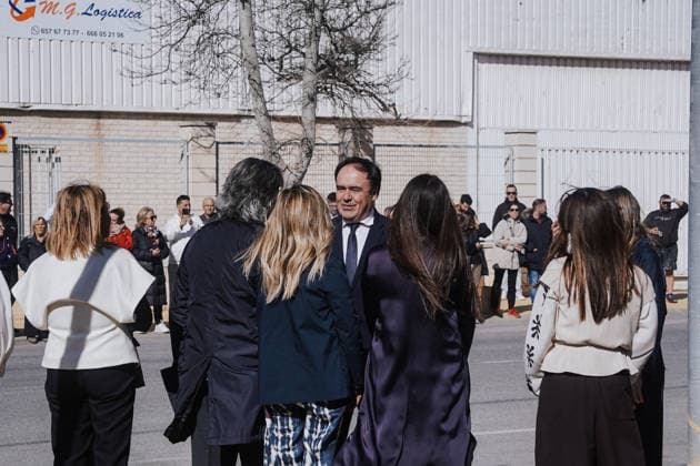 Queen Letizia visits the facilities of Pedro García The president of the Valencian Community, Juanfran Pérez Llorca, during the visit to the facilities of the footwear company Pedro García on the occasion of its centenary, in the Campo Alto industrial estate, on February 19, 2026, in Elda, Alicante Spain The Queen visited the factory founded in Elda in 1925 by Pedro García, grandfather of the current director, to see first hand the daily work process of the artisans 19 FEBRUARY 2026 Spain  Copyright: xRobertoxPlazax 7306514