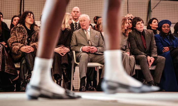 . 19 02 2026. London, United Kingdom. King Charles III with British Fashion Council CEO Laura Weir (left) and Designer Stella McCartney (right) as they watch the Tolu Coker show, on the opening day of London Fashion Week , on the day his brother Andrew Mountbatten-Windsor was arrested.  xi-Imagesx xPoolx IIM-26581-0048