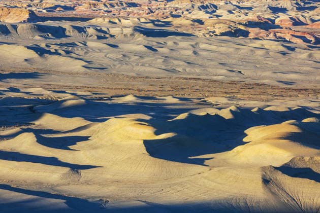 Fantastischer Blick auf die Mondlandschaft, Hanksville, Utah, USA Fantastic Moon Landscape Overlook, Hanksville, Utah, USA (License=RF) Copyright: xZoonar.com GalynaxAndrushkox 24680900