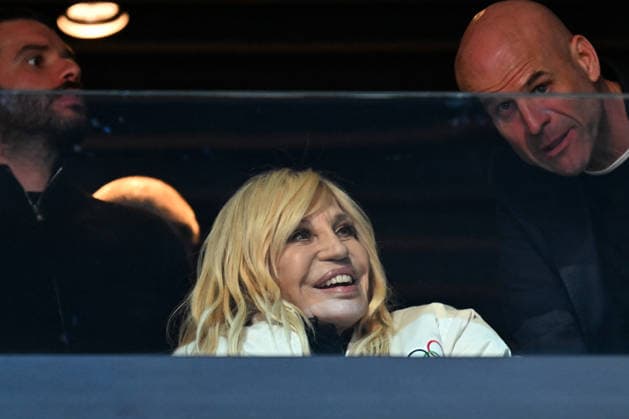 Winter Olympics - Donatella Versace At Ice Hockey Arena Italian fashion designer Donatella Francesca Versace is seen in the stands during the Women s Gold Medal match between the United States and Canada on day 13 of the Milano Cortina 2026 Winter Olympic games at Milano Santagiulia Ice Hockey Arena on February 19, 2026 in Milan, Italy. Photo by JMP ABACAPRESS.COM Milan Italy  Copyright: xJMP ABACAx