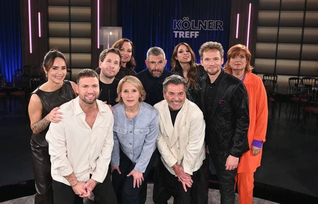 Jessica und Konstantin Streifling, Kevin Kühnert, Natalia Wörner, Susan Link und Micky Beisenherz, Thomas Anders, Amélie van Tass und Thommy Ten und Christine Westermann, l-r, zu Gast in der WDR Talkshow Kölner Treff