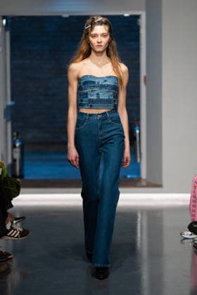 LFW - Ksenia Schnaider Runway A model walks the runway at the Ksenia Schnaider fashion show during London Fashion Week held in London, United Kingdom on February 19, 2026 Photo by LouniPhotography ABACAPRESS.COM London United Kingdom  Copyright: xLounisPhotography ABACAx