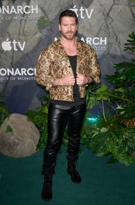 Monarch Legacy of Monsters Premiere - Los Angeles, USA LOS ANGELES, USA. February 19, 2026: Jesse Kove at the season 2 premiere for Apple s Monarch: Legacy of Monsters at the TCL Chinese Theatre. Los Angeles CA USA  Copyright: xPaulxSmith Featureflashx