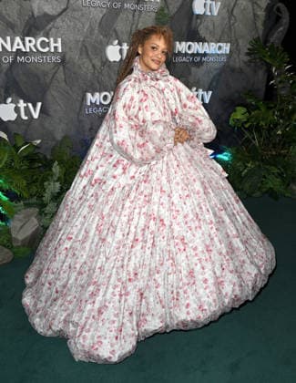 ˜Monarch: Legacy of Monsters™ Season 2 World Premiere Kiersey Clemons arriving at Apple TV™s Monarch: Legacy of Monsters™ season 2 world premiere held at the TCL Chinese Theatre on February 19, 2026 in Hollywood, Ca. Hollywood TCL Chinese Theatre California USA Copyright: xLeexWatt AFF-USA.COMx