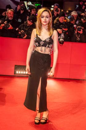 abb Viola Prettejohn auf dem roten Teppich bei der Film Premiere The Testament of Ann Lee auf der Berlinale 76. Internationale Filmfestspiele im Berlinale Palast am Donnerstag 19.Februar 2026 in Berlin Berlin Deutschland