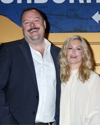 USA - The Neighborhood Series Wrap Party - Studio City LOS ANGELES - FEB 19: Michael Gladis, Beth Behrs at The Neighborhood Series Wrap Party at the Radford Studios on February 19, 2026 in Studio City, CA Studio City CA USA  Copyright: xKathyxHutchinsx xHutchinsxPhotox