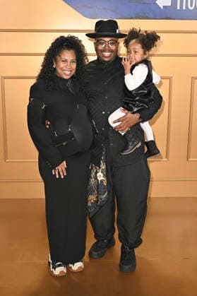 Sarah Francis Jones und Marcel Spears mit Tochter Nola bei der Staffel Finale Party zur CBS Serie The Neighborhood im Radford Studio Center. Los Angeles, 19.02.2026