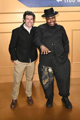 Marcel Spears und Max Greenfield bei der Staffel Finale Party zur CBS Serie The Neighborhood im Radford Studio Center. Los Angeles, 19.02.2026