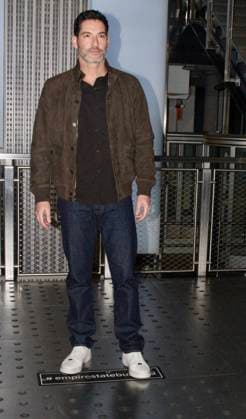 RECORD DATE NOT STATED Tom Ellis and Nick Gehlfuss visit the Empire State Building Observatory for a photo opportunity. (NEW)Tom Ellis and Nick Gehlfuss visit the Empire State Building Observatory for a photo opportunity. February 20, 2026, New York, USA: Tom Ellis at the Empire State Building Observatory for a photo opportunity to celebrate the premiere of CBS™ new drama from Wolf Entertainment, CIA. Credit: Niyi Fote Thenews2 (Foto: Niyi Fote Thenews2 imago images) Tom Ellis and Nick Gehlfuss visit the Empire State Building Observatory for a photo opportunity.  Copyright: xNiyixFotex