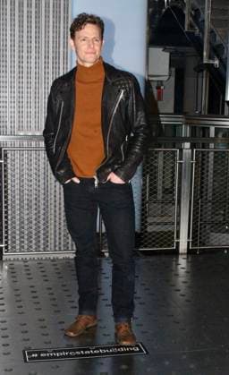 RECORD DATE NOT STATED Tom Ellis and Nick Gehlfuss visit the Empire State Building Observatory for a photo opportunity. (NEW)Tom Ellis and Nick Gehlfuss visit the Empire State Building Observatory for a photo opportunity. February 20, 2026, New York, USA: Nick Gehlfuss at the Empire State Building Observatory for a photo opportunity to celebrate the premiere of CBS™ new drama from Wolf Entertainment, CIA. Credit: Niyi Fote Thenews2 (Foto: Niyi Fote Thenews2 imago images) Tom Ellis and Nick Gehlfuss visit the Empire State Building Observatory for a photo opportunity.  Copyright: xNiyixFotex