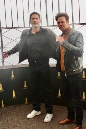 RECORD DATE NOT STATED Tom Ellis and Nick Gehlfuss visit the Empire State Building Observatory for a photo opportunity. (NEW)Tom Ellis and Nick Gehlfuss visit the Empire State Building Observatory for a photo opportunity. February 20, 2026, New York, USA: (L-R) Tom Ellis and Nick Gehlfuss visit the Empire State Building Observatory for a photo opportunity to celebrate the premiere of CBS™ new drama from Wolf Entertainment, CIA. Credit: Niyi Fote Thenews2 (Foto: Niyi Fote Thenews2 imago images) Tom Ellis and Nick Gehlfuss visit the Empire State Building Observatory for a photo opportunity.  Copyright: xNiyixFotex