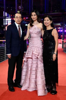 Gemma Chan mit Gästen bei der Premiere des Kinofilms Josephine auf der Berlinale 2026 76. Internationale Filmfestspiele Berlin im Berlinale Palast. Berlin, 20.02.2026