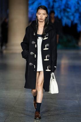 February 20, 2026, London, United Kingdom: A model walks the runway at the Mithridate show during London Fashion Week February 2026 at the Tate Britain London United Kingdom - ZUMAs197 20260220_aaa_s197_254 Copyright: xLounisxTiarx