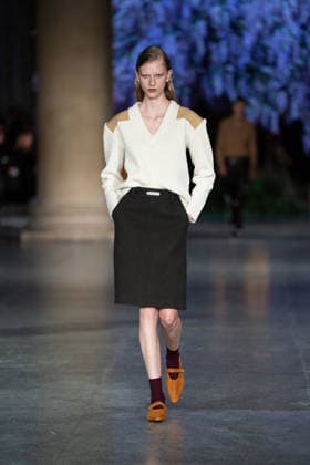 February 20, 2026, London, United Kingdom: A model walks the runway at the Mithridate show during London Fashion Week February 2026 at the Tate Britain London United Kingdom - ZUMAs197 20260220_aaa_s197_263 Copyright: xLounisxTiarx