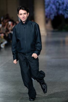 February 20, 2026, London, United Kingdom: Designer Daniel W. Fletcher walks the runway at the Mithridate show during London Fashion Week February 2026 at the Tate Britain London United Kingdom - ZUMAs197 20260220_aaa_s197_284 Copyright: xLounisxTiarx
