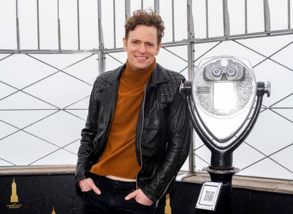 February 20, 2026, New York, Ny, United States: Nick Gehlfuss visits the Empire State Building to celebrate the Premiere of CBSÃ¢â‚¬â ¢ New Series CIA. Held at Empire State Building in New York. Zuma Press February 20, 2026 New York United States - ZUMAp281 20260220_zea_p281_060 Copyright: xPhotoxImagexPressx