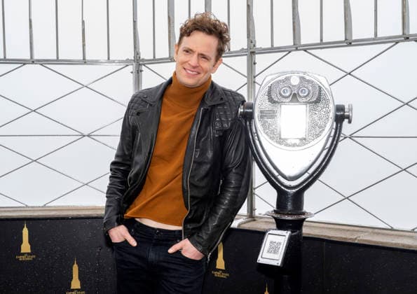 February 20, 2026, New York, Ny, United States: Nick Gehlfuss visits the Empire State Building to celebrate the Premiere of CBSÃ¢â‚¬â ¢ New Series CIA. Held at Empire State Building in New York. Zuma Press February 20, 2026 New York United States - ZUMAp281 20260220_zea_p281_062 Copyright: xPhotoxImagexPressx