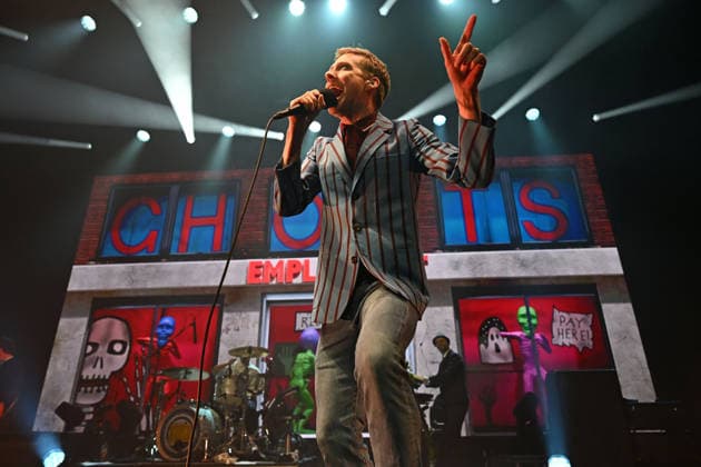 Kaiser Chiefs performing at Eventim Apollo in London LONDON, ENGLAND - FEBRUARY 20: Ricky Wilson of ˜Kaiser Chiefs™ performing at Eventim Apollo on February 20, 2026 in London, England. CAP MAR MAR Great Britain Copyright: xMartinxHarris CapitalxPicturesx