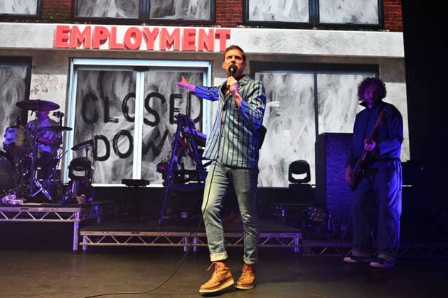 Kaiser Chiefs performing at Eventim Apollo in London LONDON, ENGLAND - FEBRUARY 20: Ricky Wilson of ˜Kaiser Chiefs™ performing at Eventim Apollo on February 20, 2026 in London, England. CAP MAR MAR Great Britain Copyright: xMartinxHarris CapitalxPicturesx