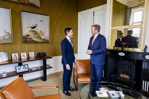 THE HAGUE King Willem-Alexander (R) receives formateur Rob Jetten (D66) at Huis ten Bosch Palace. The D66 political leader has presented his final report to House of Representatives Speaker Thom van Campen and will be sworn in as Prime Minister in two days. PATRICK VAN KATWIJK POOL ANP netherlands out - belgium out  Copyright: xx x551352678x originalFilename: 551352678.jpg
