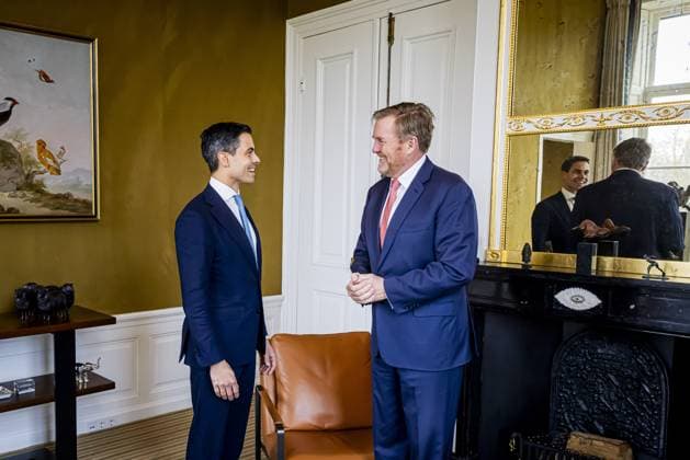 THE HAGUE King Willem-Alexander (R) receives formateur Rob Jetten (D66) at Huis ten Bosch Palace. The D66 political leader has presented his final report to House of Representatives Speaker Thom van Campen and will be sworn in as Prime Minister in two days. PATRICK VAN KATWIJK POOL ANP netherlands out - belgium out  Copyright: xx x551352681x originalFilename: 551352681.jpg
