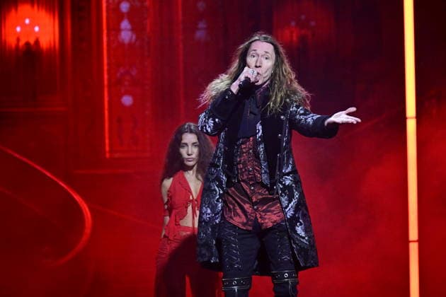 MALMÖ, SWEDEN 20260221 Martin E type Eriksson and Gina Dirawi in the interlude on stage in Malmö Arena at Saturdays morning rehearsal for round 4 of Melodifestivalen 2026 MALMÖ SWEDEN x50090x  Copyright: xJohanxNilsson TTx MELODIFESTIVALEN 2026 MALMÖ 36cVDiqZH-w