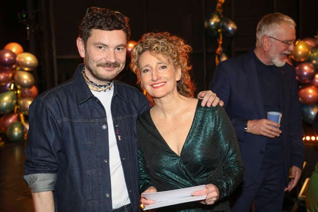 Michael Stütz und Tricia Tuttle bei der Verleihung des 40. Teddy Award 2026 auf der Berlinale 2026 76. Internationale Filmfestspiele Berlin in der Volksbühne. Berlin, 20.02.2026