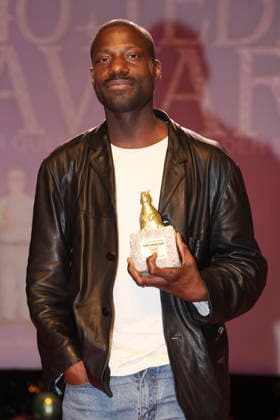Gael Kamilindi bei der Verleihung des 40. Teddy Award 2026 auf der Berlinale 2026 76. Internationale Filmfestspiele Berlin in der Volksbühne. Berlin, 20.02.2026