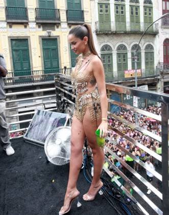 RECORD DATE NOT STATED Anitta s street party draws a huge crowd in downtown Rio de Janeiro. Rio de Janeiro (RJ), 21 02 2026 Carnival Anitta s bloco Singer Anitta parades with her bloco on the Preta Gil circuit, in downtown Rio, this Saturday (21). The trio featured Carlinhos Brown, as well as actresses Juliette, Mariana Ximenes, Rui Barbosa, David Brazil and Ariadna Arantes, who attended the parade. (Foto: Onofre Veras Thenews2 imago images) Anitta s street party draws a huge crowd in downtown Rio de Janeiro.  Copyright: xPicasax