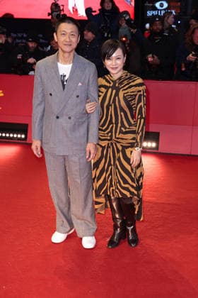 Andi Lim and Yeo Yann Yann attend the Award Ceremony Red Carpet of the 76th Berlinale International Film Festival Berlin at Berlinale Palast on February 21, 2026 in Berlin, Germany Award Ceremony Red Carpet of the 76th Berlinale International Film Festival Berlin in Berlin, Germany
